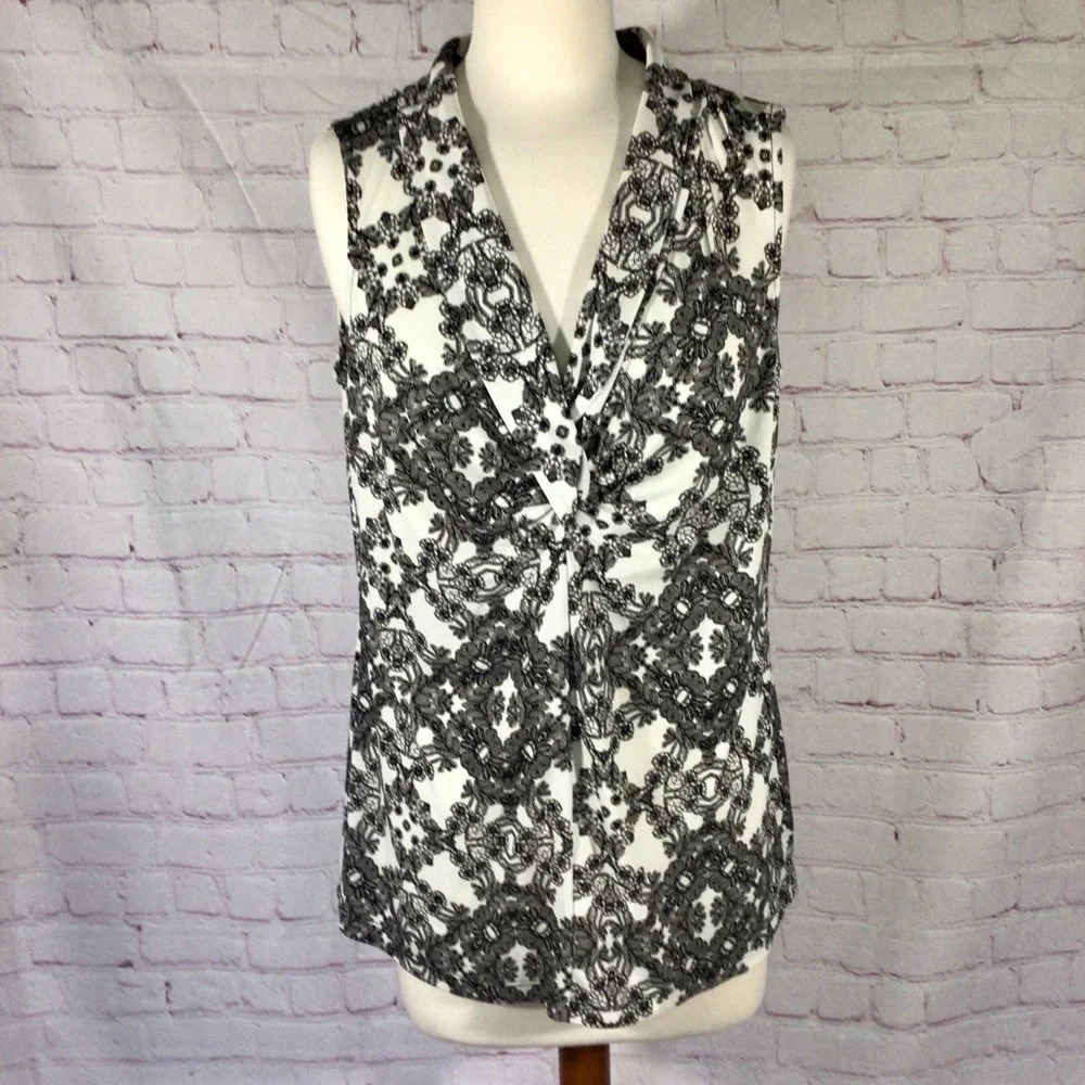 Worthington Black and Cream Sleeveless Blouse - Size Medium - Picture 1 of 7